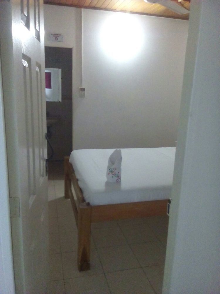 Hotel Isla Manga Home Картахена Экстерьер фото