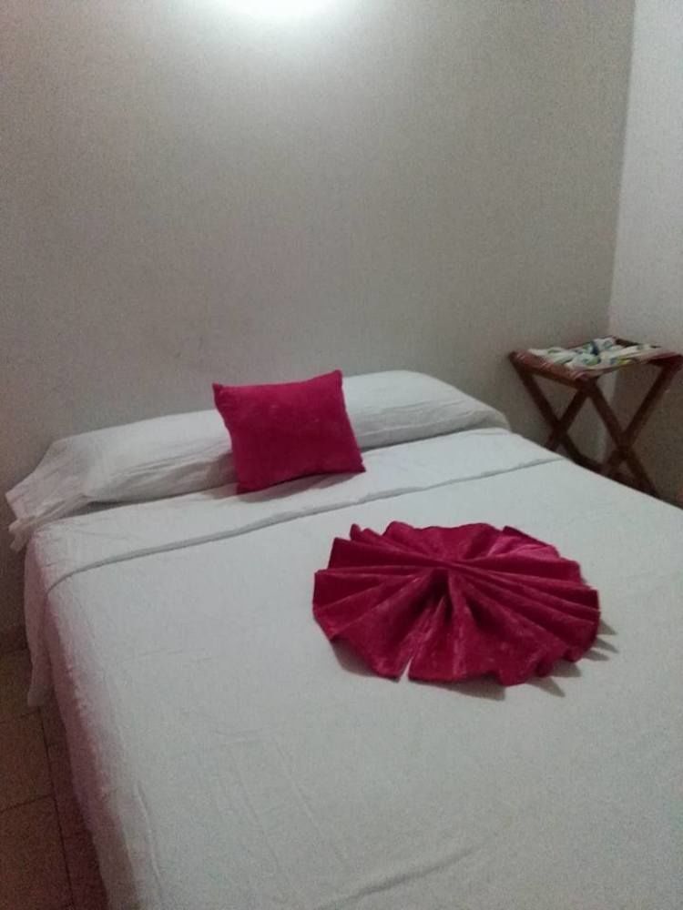 Hotel Isla Manga Home Картахена Экстерьер фото