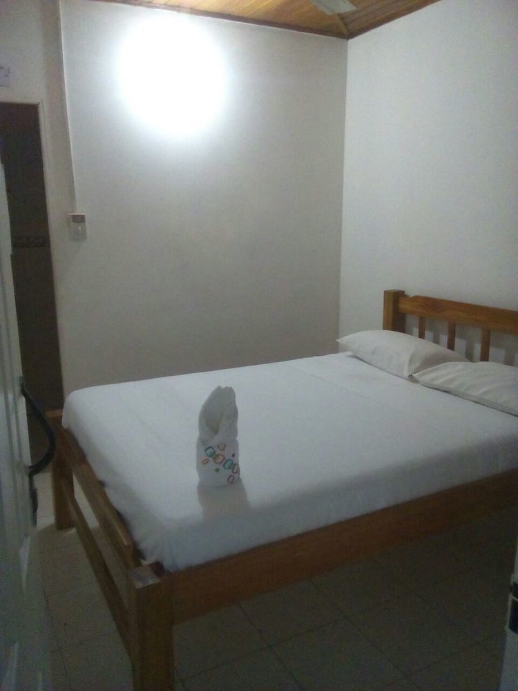 Hotel Isla Manga Home Картахена Экстерьер фото
